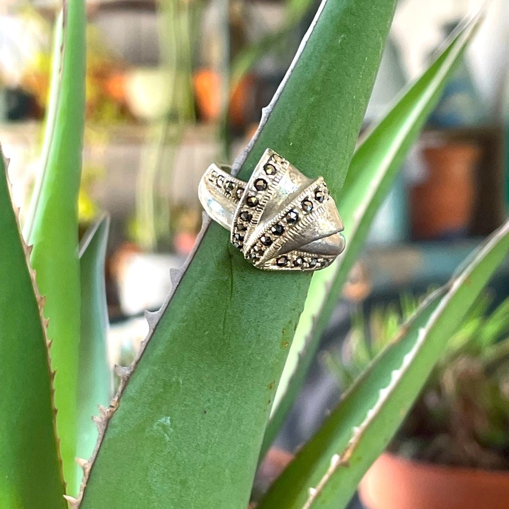 Marcasite Sterling Silver 925 Ring Vintage size 8 Modernist Statement